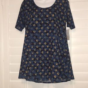 🛍5/$20 NWT, LuLaRoe Perfect T Top